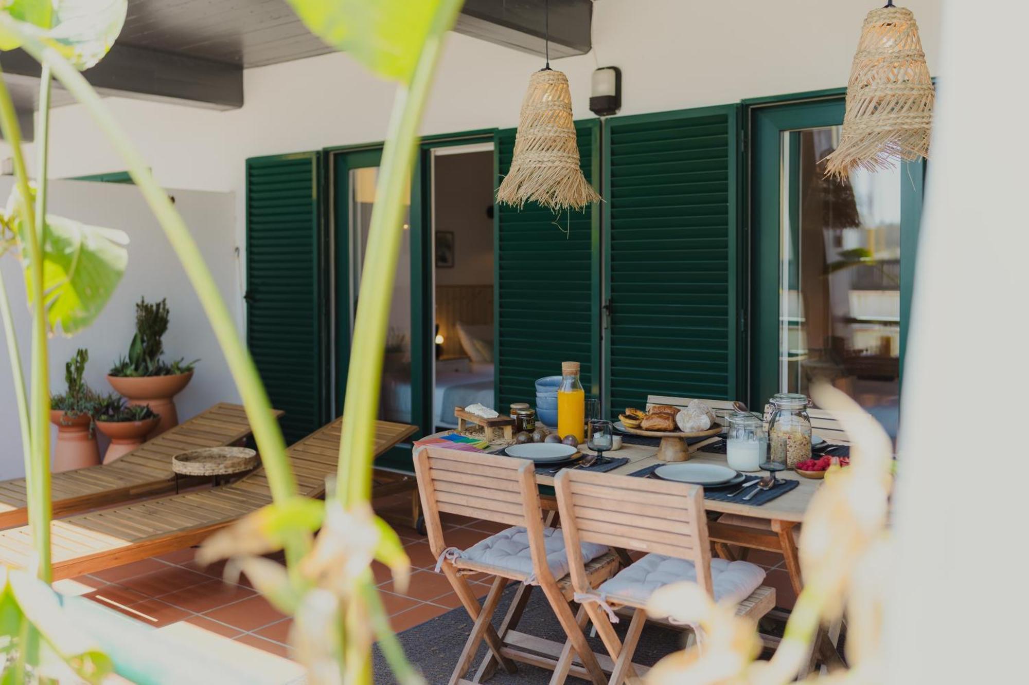 Surf Guesthouse - 7Min Walk To The Beach Pataias Exterior foto